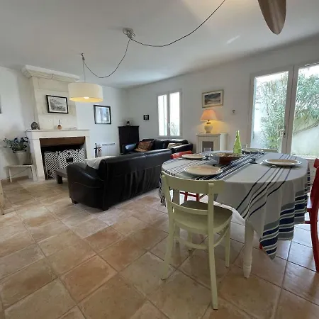 Dom wakacyjny Charmante Maison A Saint-martin-de-re, 2 Chambres, Jardin, Proche Port Et Plage, Parking Privatif - Fr-1-246c-26 *